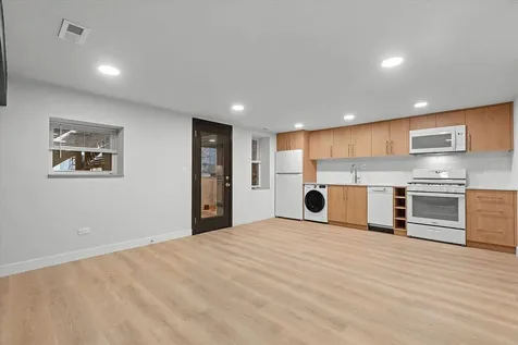 927 North Mozart Street Chicago IL 60622