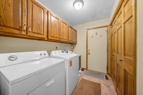 2655 Fourwinds Drive Rockford IL 61114