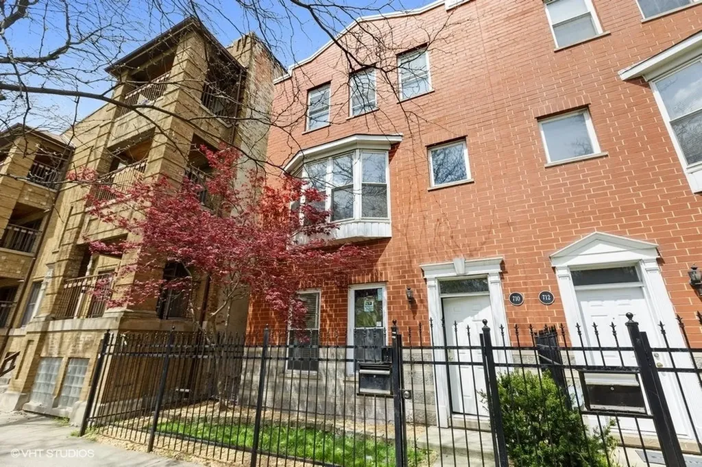 710 East 51st Street Chicago IL 60615