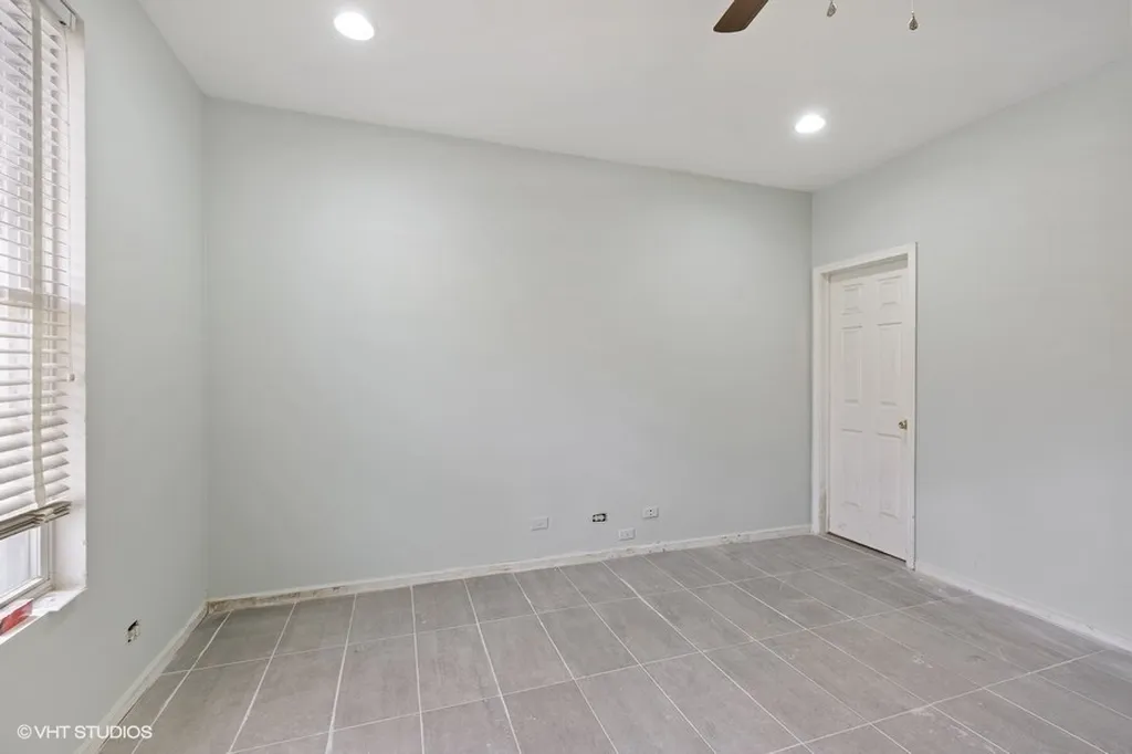 710 East 51st Street Chicago IL 60615