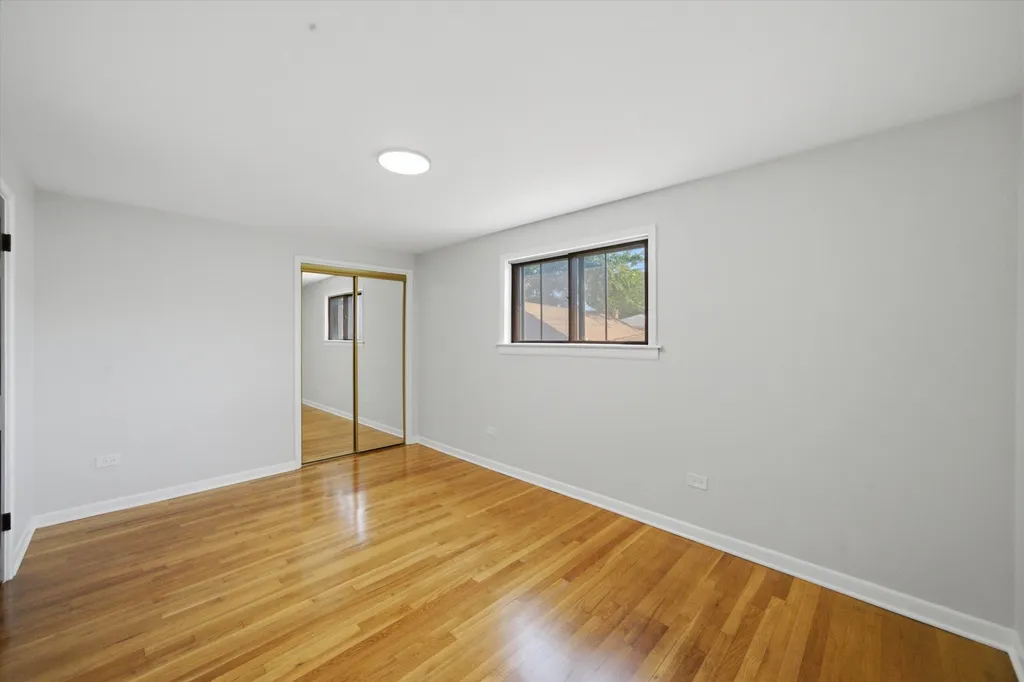 11149 South Green Bay Avenue Chicago IL 60617