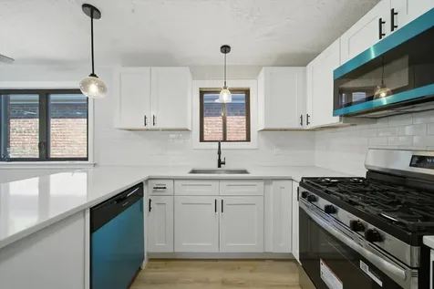 11149 South Green Bay Avenue Chicago IL 60617