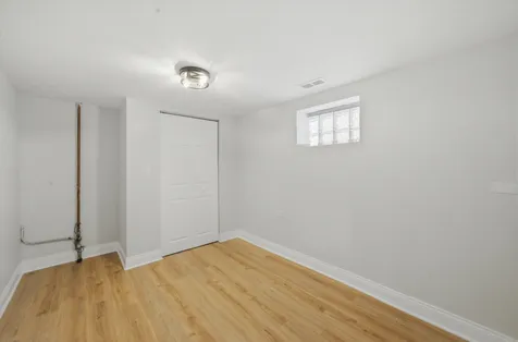 11149 South Green Bay Avenue Chicago IL 60617