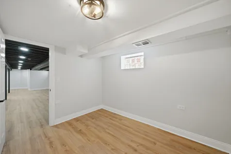 11149 South Green Bay Avenue Chicago IL 60617