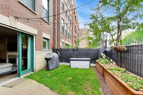 2303 West Chicago Avenue Chicago IL 60622