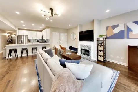 2303 West Chicago Avenue Chicago IL 60622
