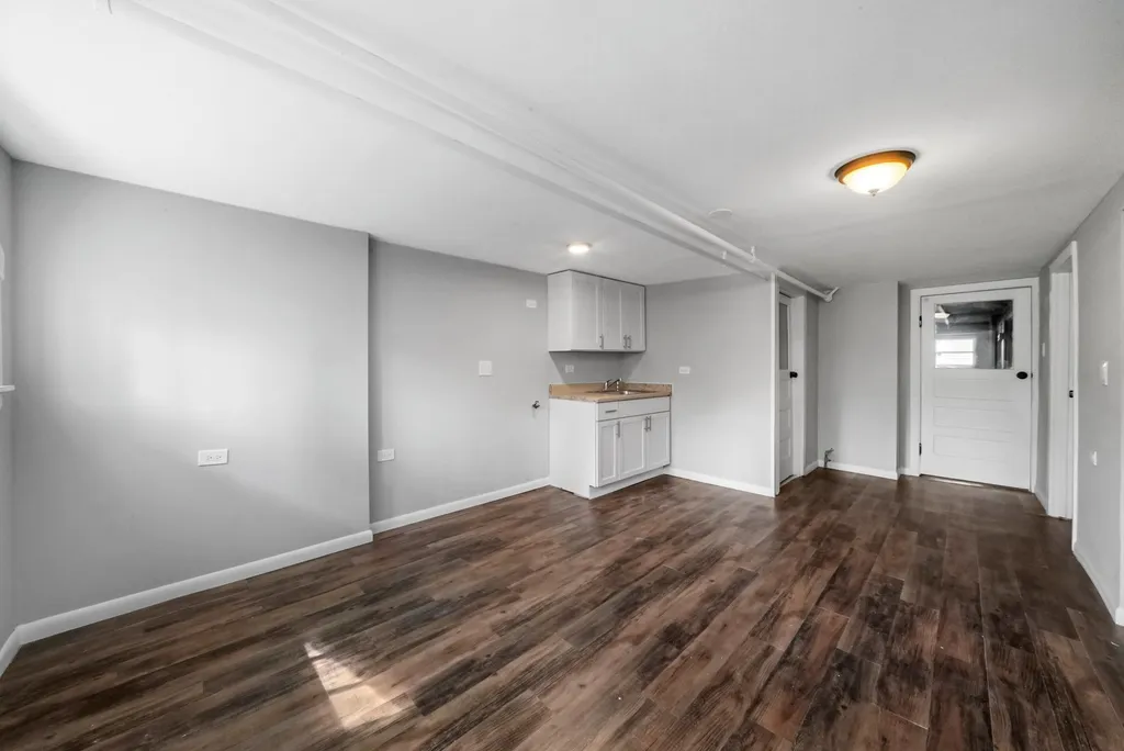 4730 South Komensky Avenue Chicago IL 60632
