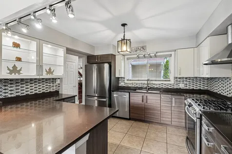 201 Colony Court Vernon Hills IL 60061