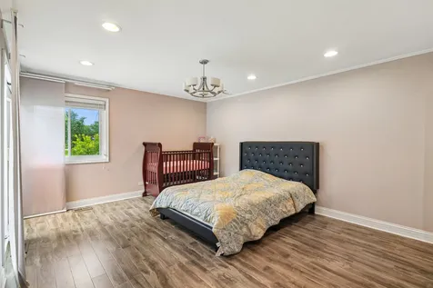 201 Colony Court Vernon Hills IL 60061