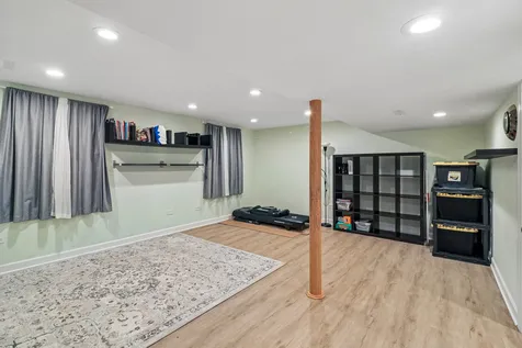 201 Colony Court Vernon Hills IL 60061