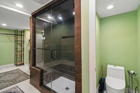 201 Colony Court Vernon Hills IL 60061