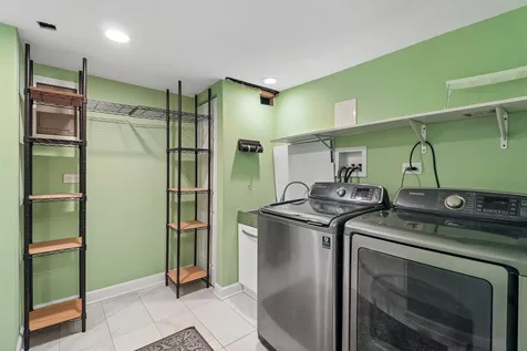 201 Colony Court Vernon Hills IL 60061