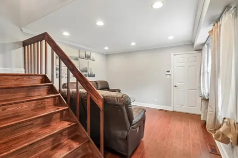 201 Colony Court Vernon Hills IL 60061