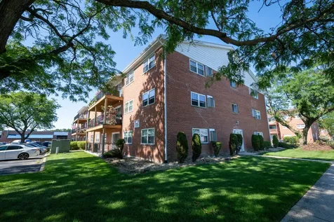 6115 West 94th Street Oak Lawn IL 60453