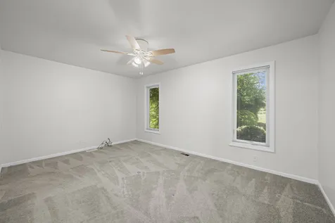 190 South Circle Avenue Bloomingdale IL 60108