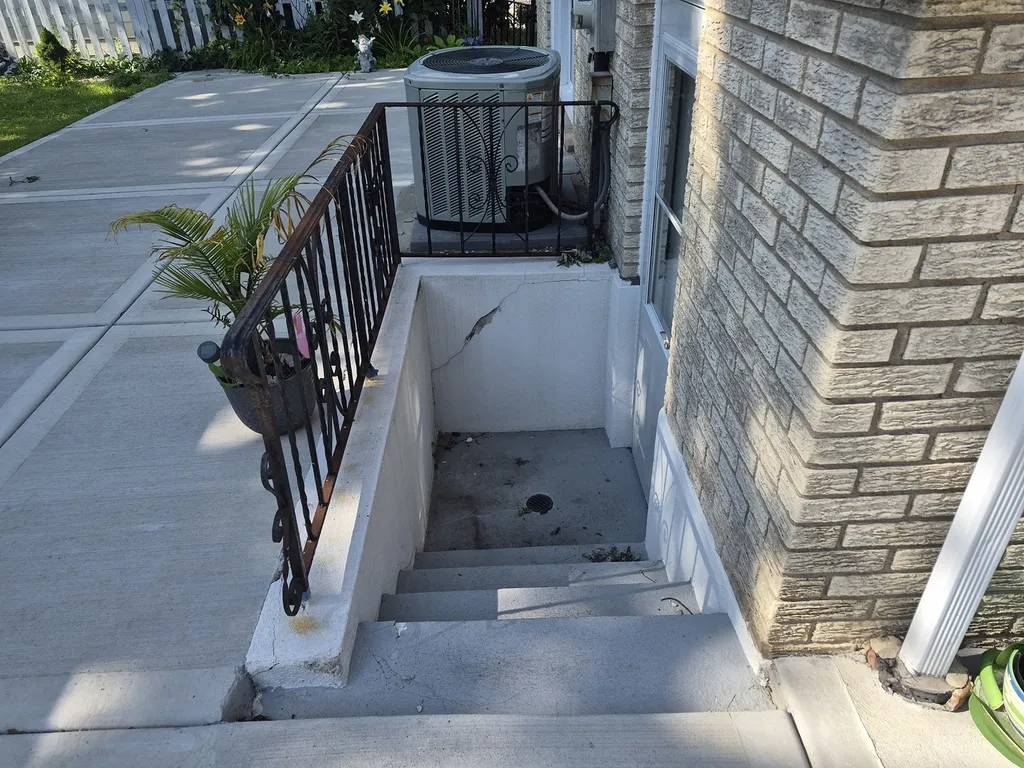 6842 North Central Avenue Chicago IL 60646