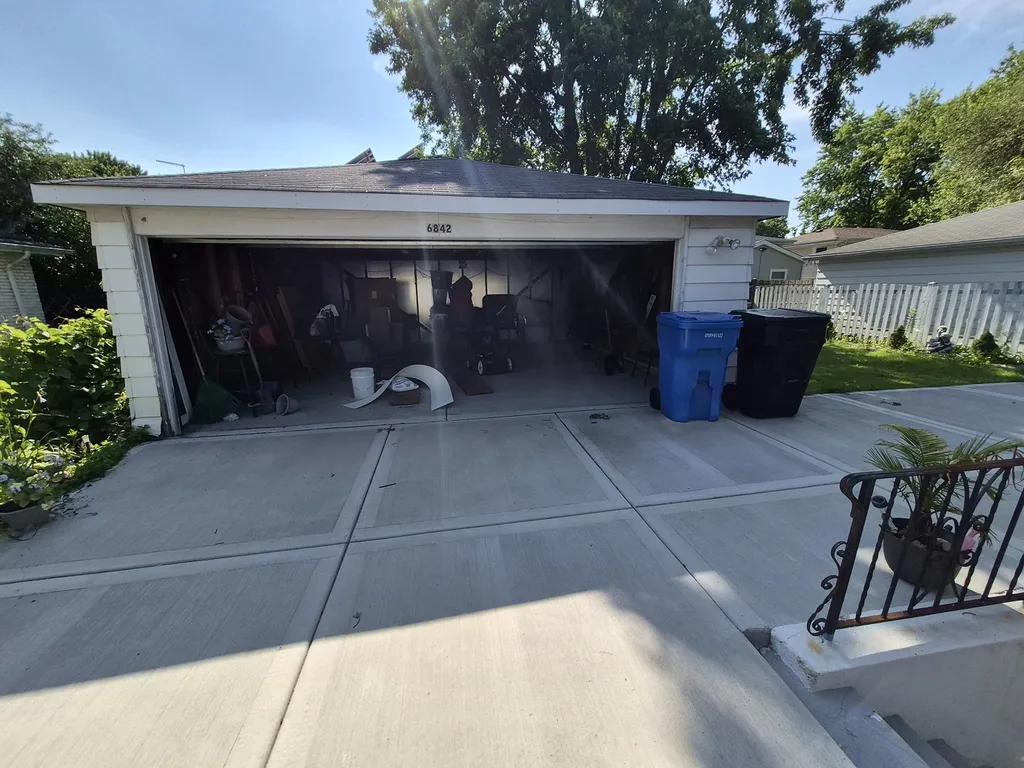 6842 North Central Avenue Chicago IL 60646