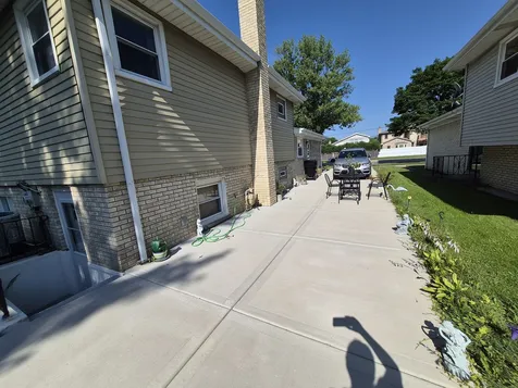 6842 North Central Avenue Chicago IL 60646