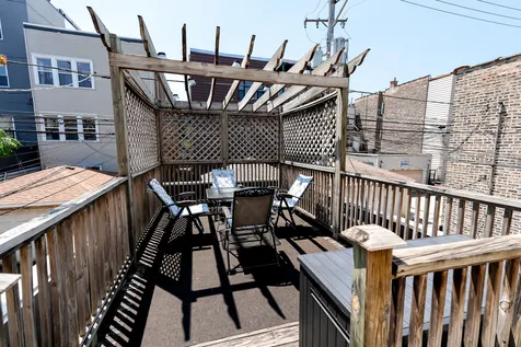 2219 West Rice Street Chicago IL 60622