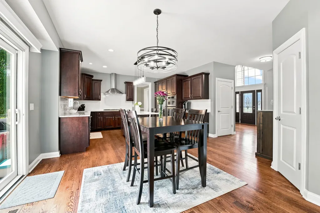 16418 South Mueller Circle Plainfield IL 60586