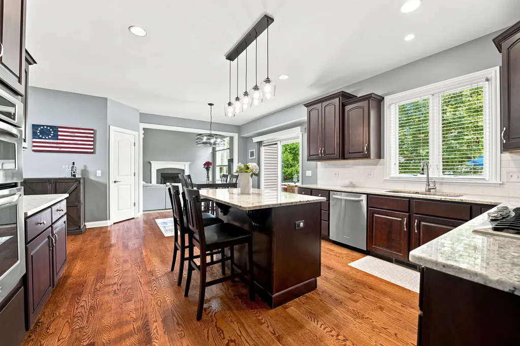 16418 South Mueller Circle Plainfield IL 60586