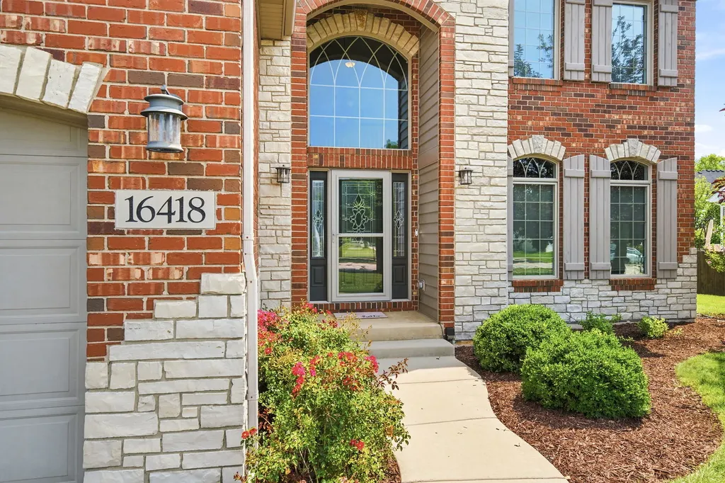 16418 South Mueller Circle Plainfield IL 60586