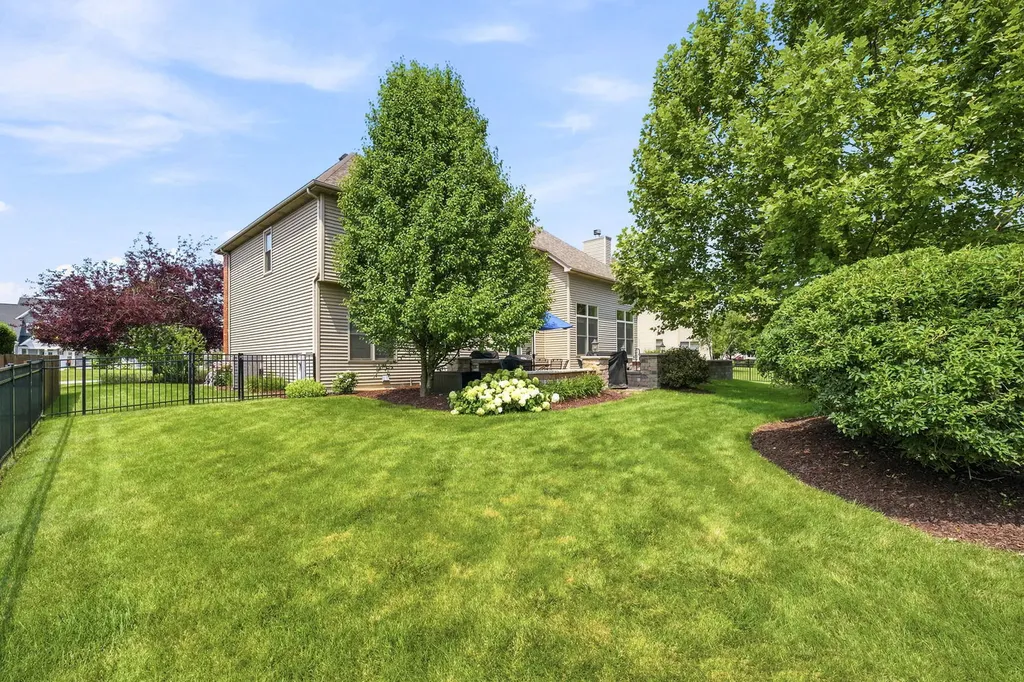 16418 South Mueller Circle Plainfield IL 60586