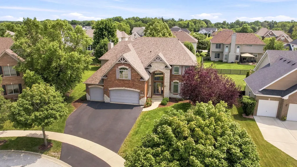 16418 South Mueller Circle Plainfield IL 60586