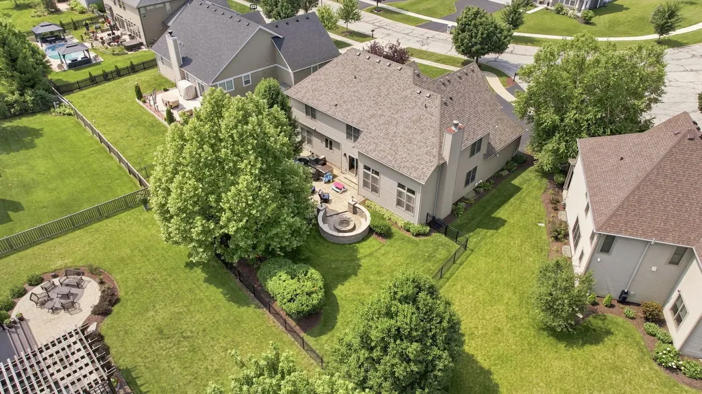 16418 South Mueller Circle Plainfield IL 60586