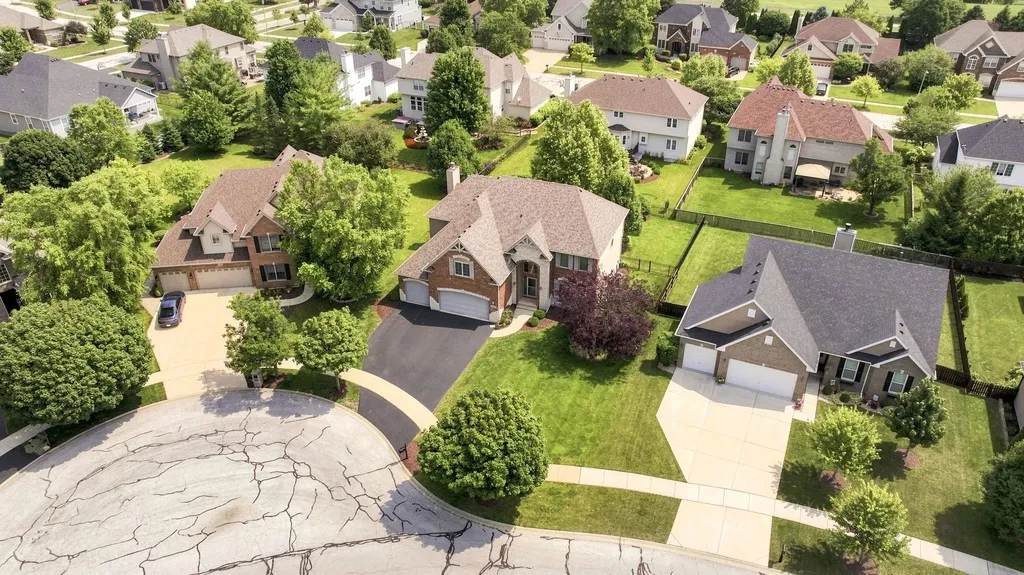 16418 South Mueller Circle Plainfield IL 60586