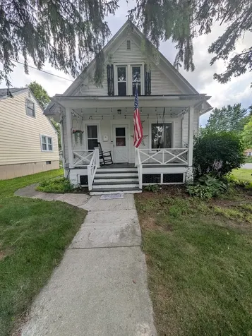 739 North 11th Street Dekalb IL 60115