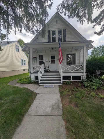 739 North 11th Street Dekalb IL 60115