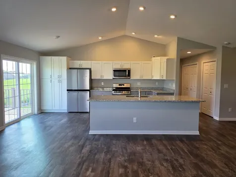 735 Yingling Drive Dixon IL 61021