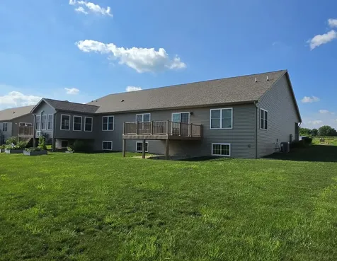 735 Yingling Drive Dixon IL 61021