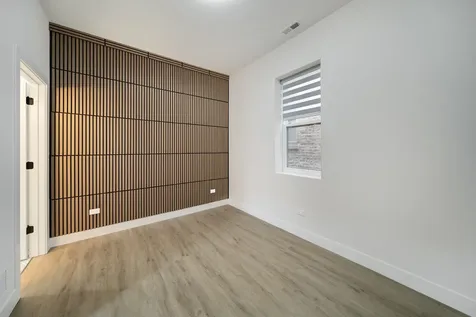 1137 North Francisco Avenue Chicago IL 60622