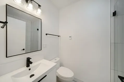 1137 North Francisco Avenue Chicago IL 60622