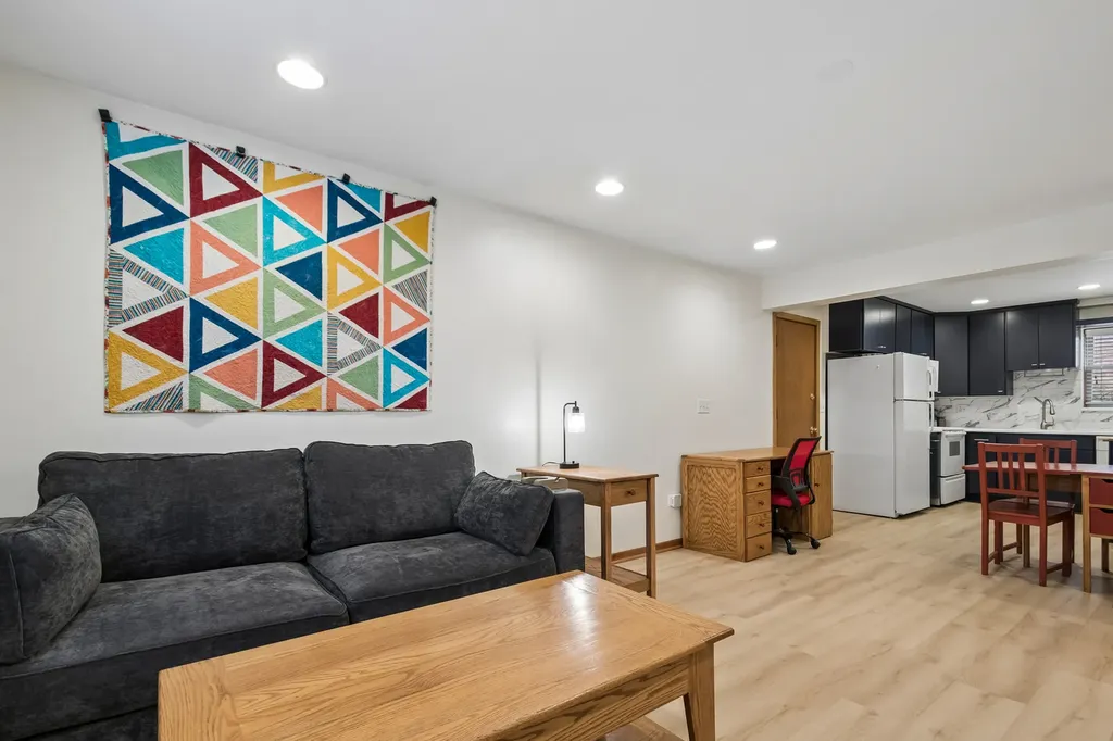 7310 North Harlem Street Chicago IL 60631