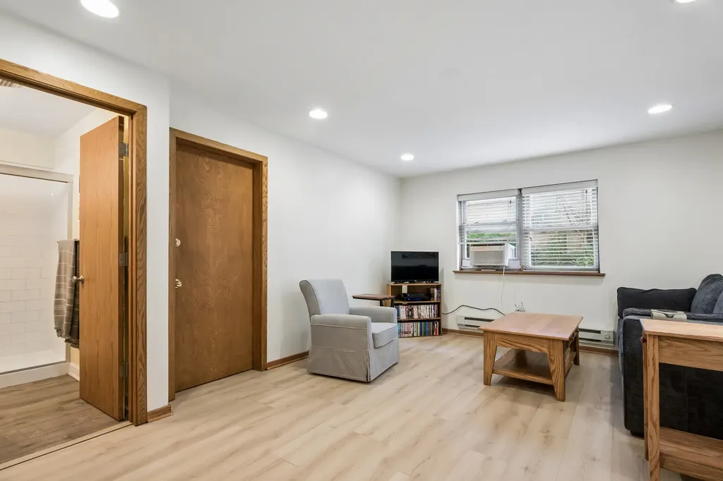 7310 North Harlem Street Chicago IL 60631