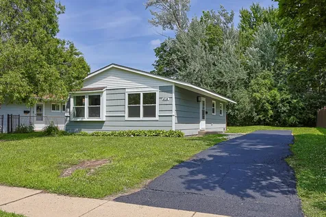 414 Tulsa Avenue Carpentersville IL 60110
