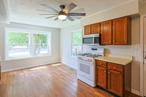 414 Tulsa Avenue Carpentersville IL 60110