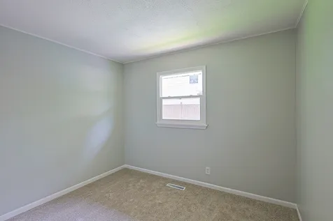 414 Tulsa Avenue Carpentersville IL 60110