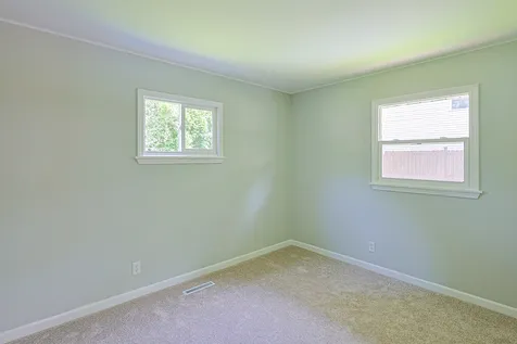 414 Tulsa Avenue Carpentersville IL 60110
