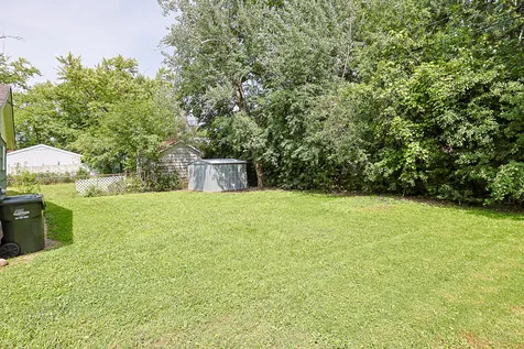 414 Tulsa Avenue Carpentersville IL 60110