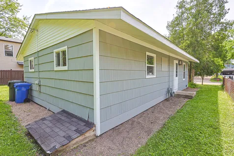 414 Tulsa Avenue Carpentersville IL 60110
