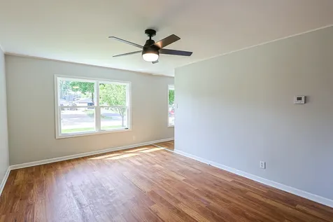 414 Tulsa Avenue Carpentersville IL 60110