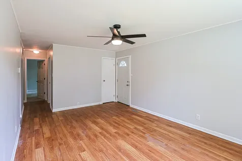 414 Tulsa Avenue Carpentersville IL 60110