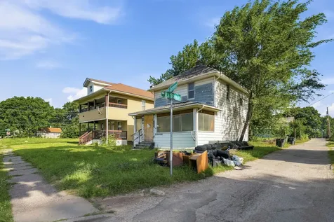 1121 15TH Avenue Rock Island IL 61201