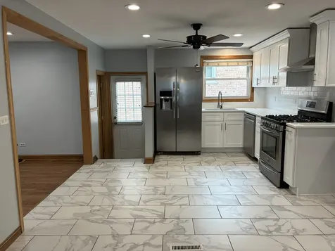 5144 South Natchez Avenue Chicago IL 60638
