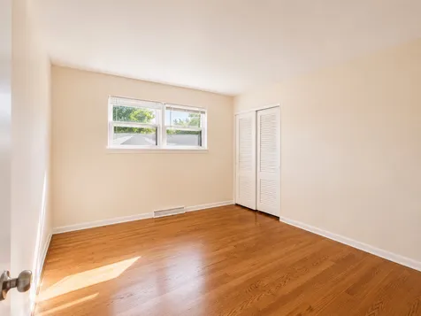 406 Sunset Drive Wilmette IL 60091