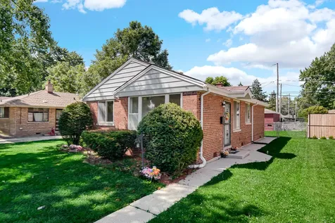 61 West 146th Street Riverdale IL 60827